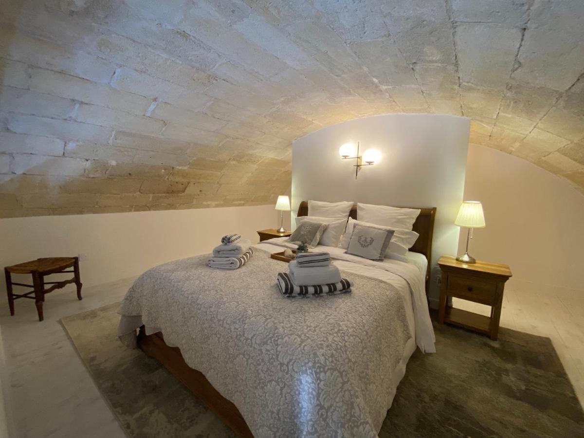 Appartement Avec Piscine Privee Dans Residence Pour 6 Personnes Юзес Экстерьер фото
