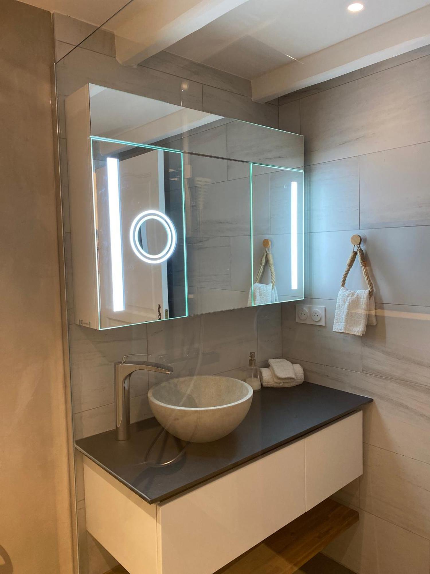 Appartement Avec Piscine Privee Dans Residence Pour 6 Personnes Юзес Экстерьер фото