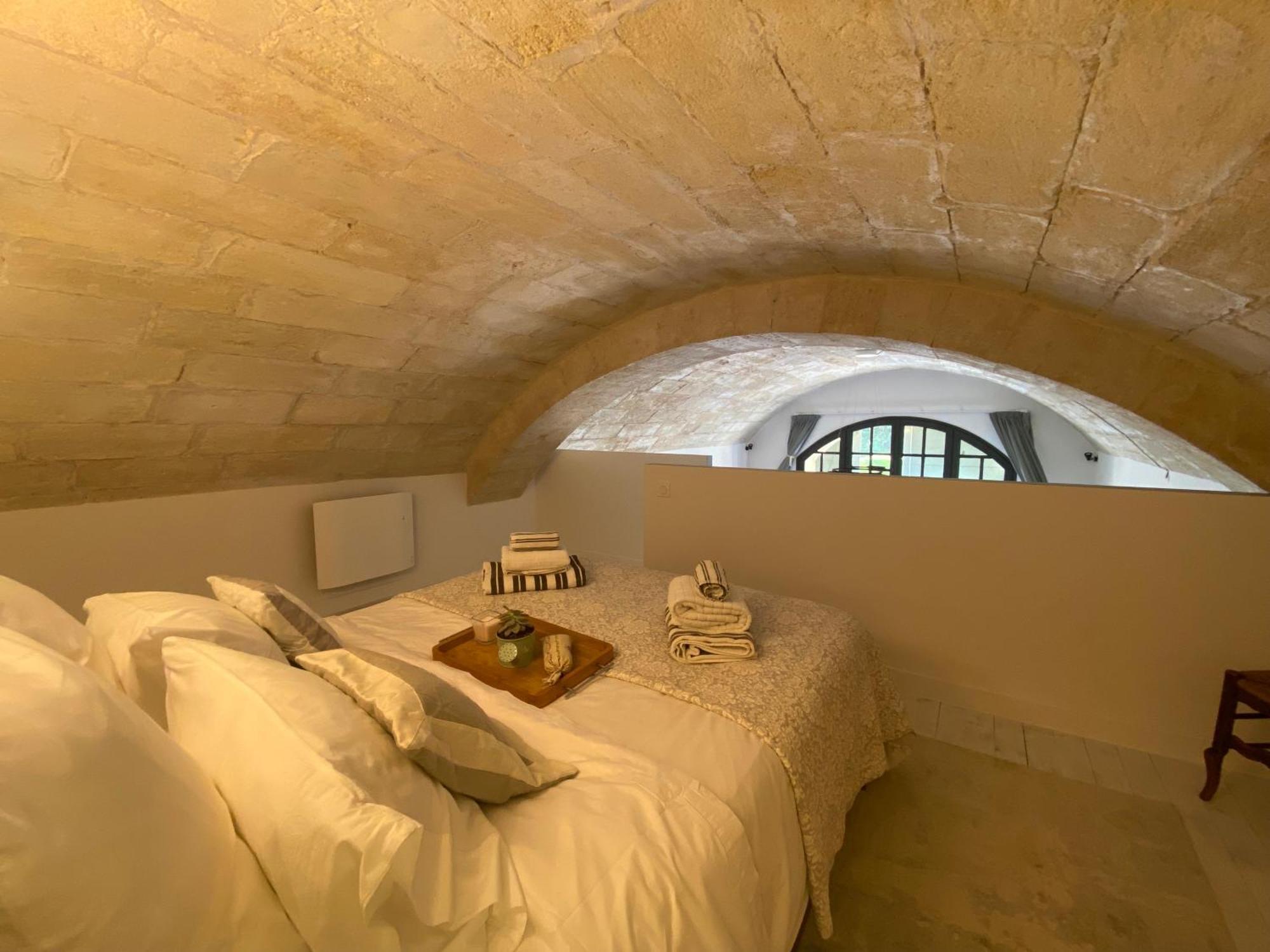Appartement Avec Piscine Privee Dans Residence Pour 6 Personnes Юзес Экстерьер фото
