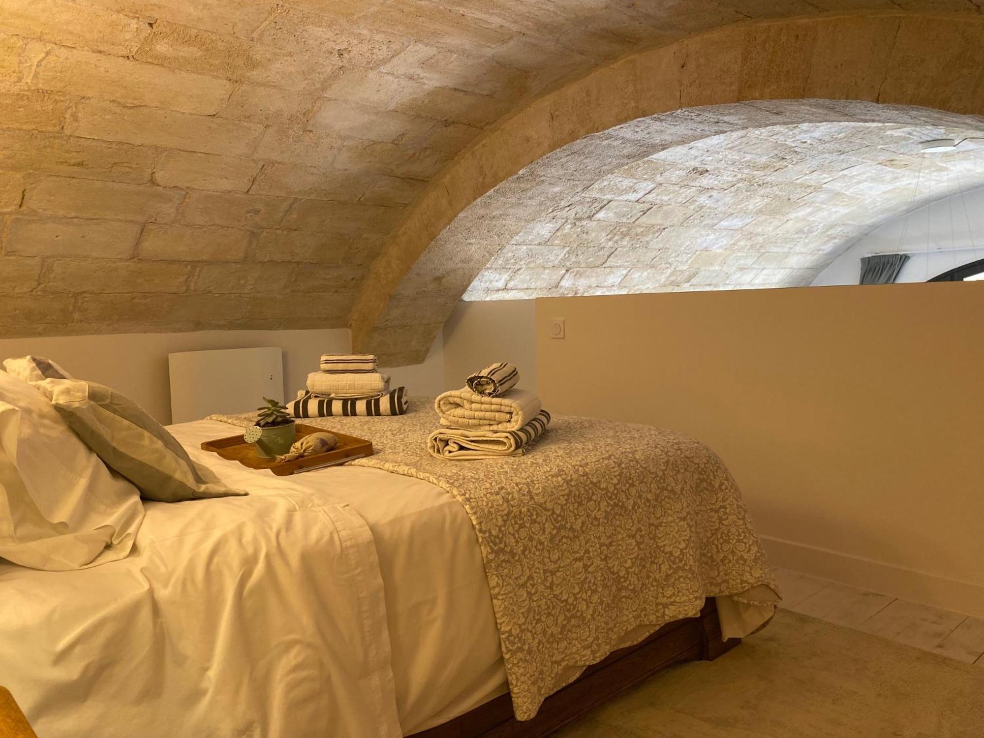 Appartement Avec Piscine Privee Dans Residence Pour 6 Personnes Юзес Экстерьер фото