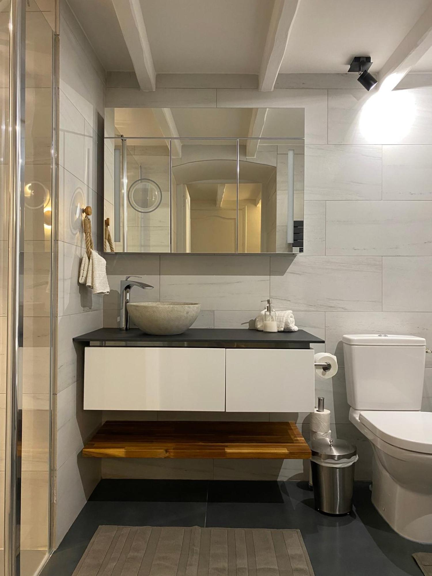 Appartement Avec Piscine Privee Dans Residence Pour 6 Personnes Юзес Экстерьер фото