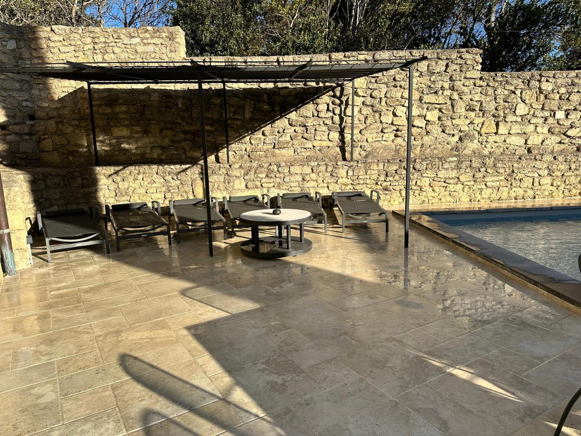 Appartement Avec Piscine Privee Dans Residence Pour 6 Personnes Юзес Экстерьер фото