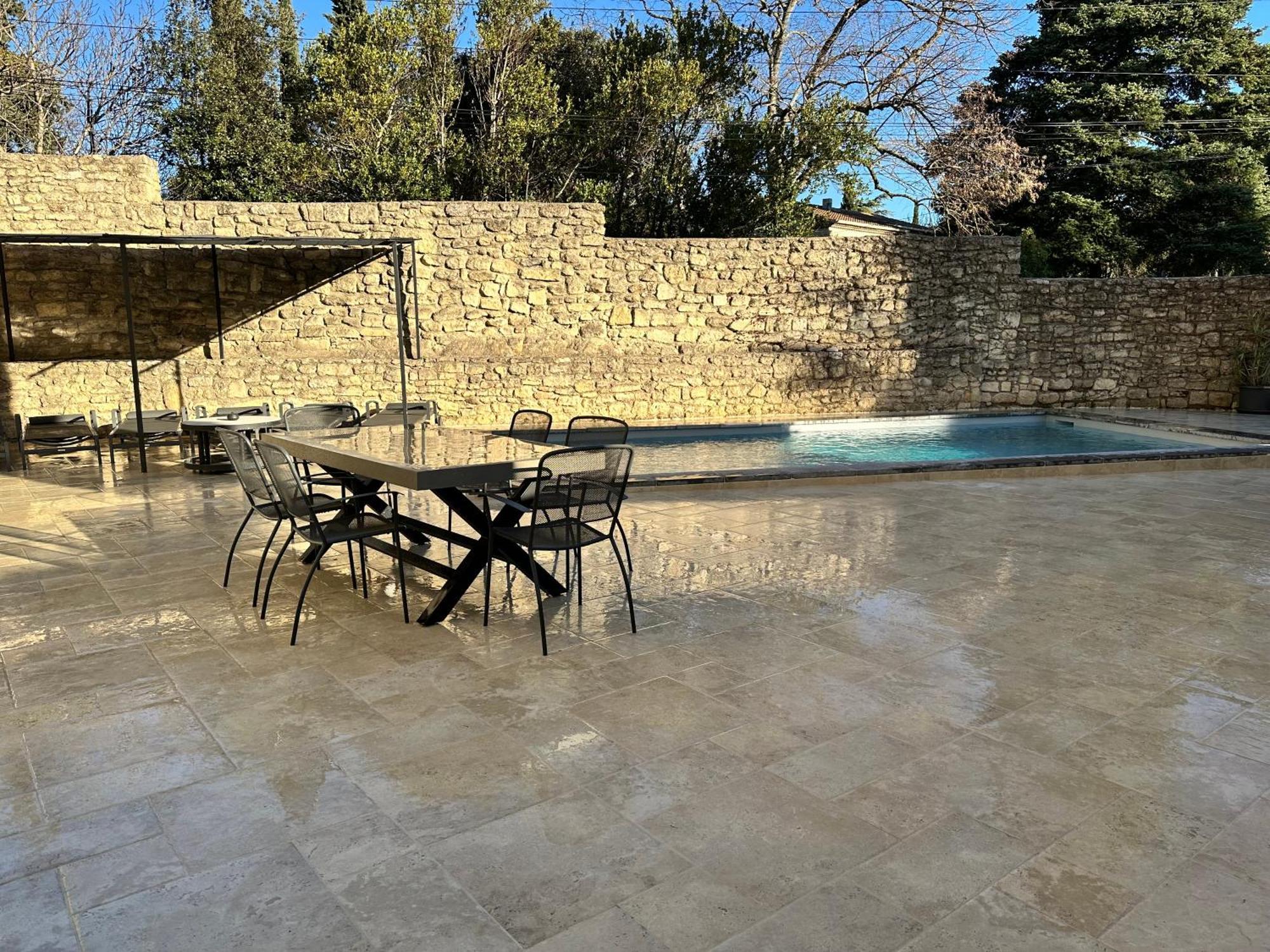 Appartement Avec Piscine Privee Dans Residence Pour 6 Personnes Юзес Экстерьер фото