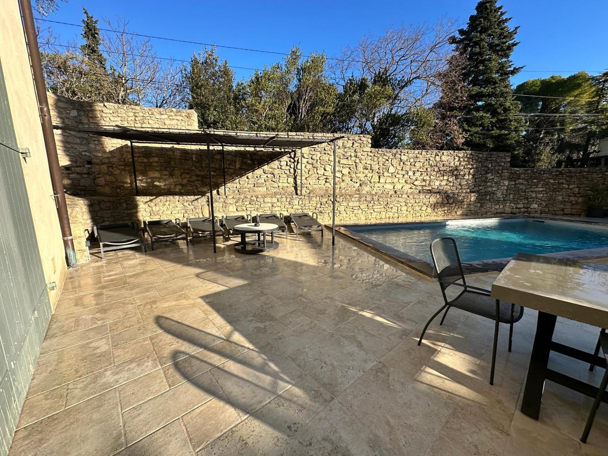 Appartement Avec Piscine Privee Dans Residence Pour 6 Personnes Юзес Экстерьер фото