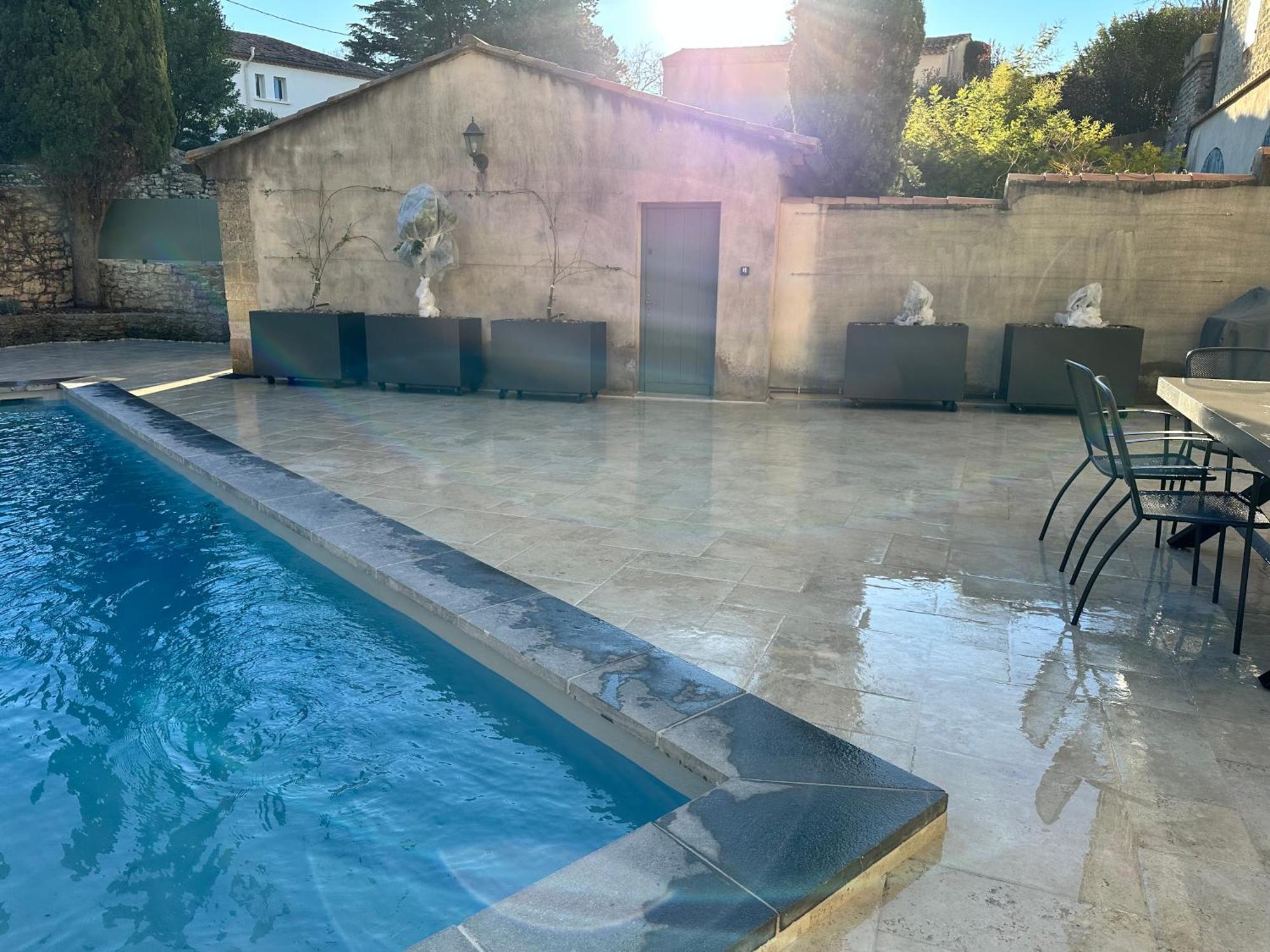 Appartement Avec Piscine Privee Dans Residence Pour 6 Personnes Юзес Экстерьер фото