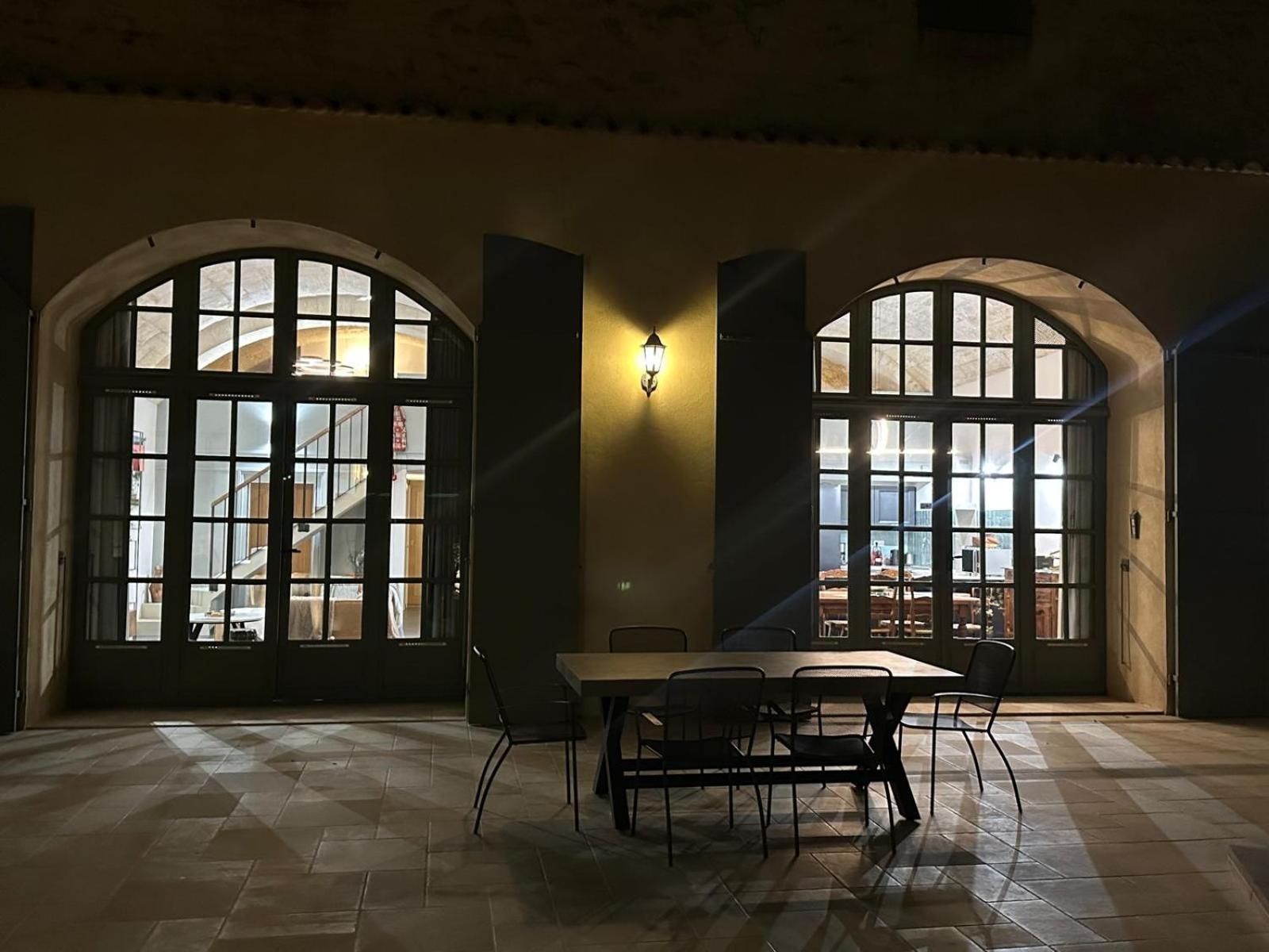 Appartement Avec Piscine Privee Dans Residence Pour 6 Personnes Юзес Экстерьер фото